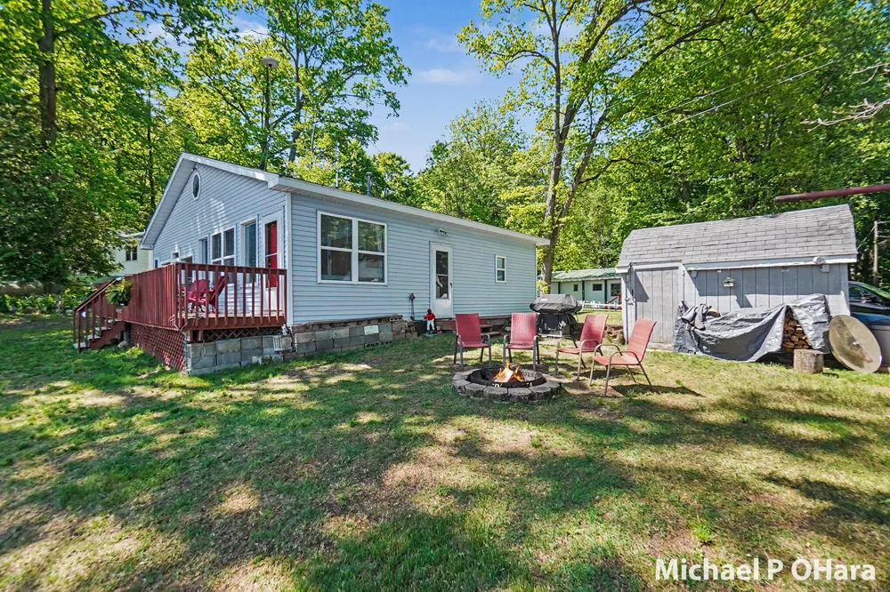 818 W Wells Street Lincoln Township, MI 49349