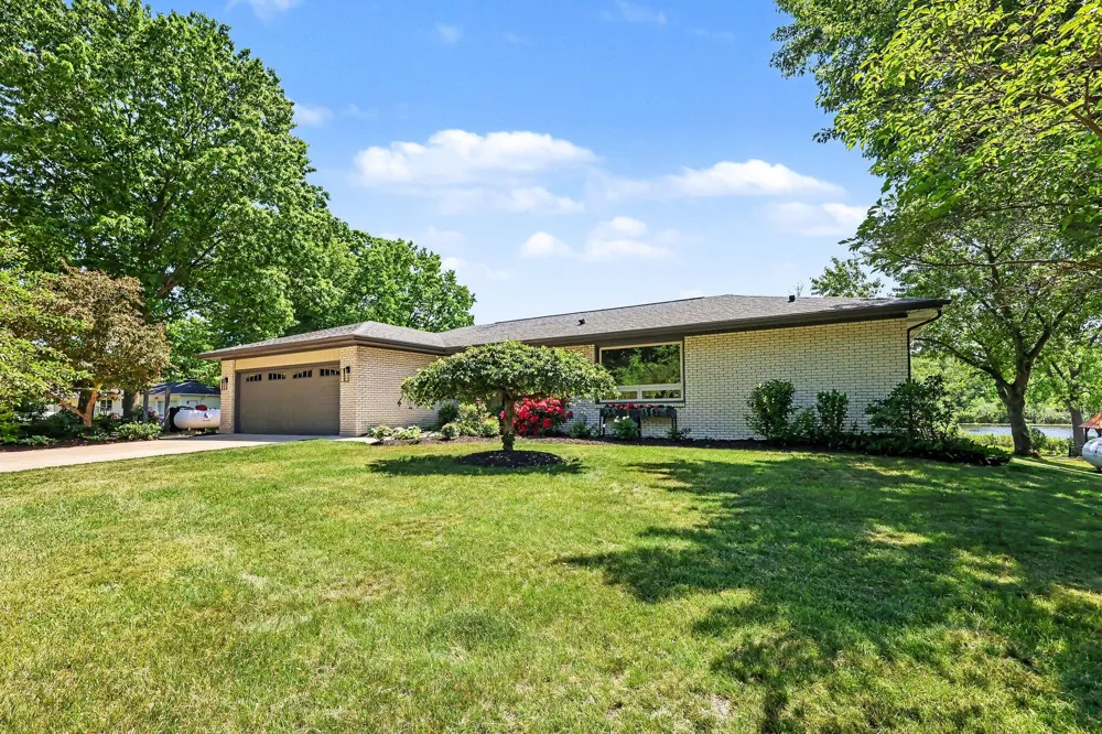 47233 CR 380 Columbia Township, MI 49056