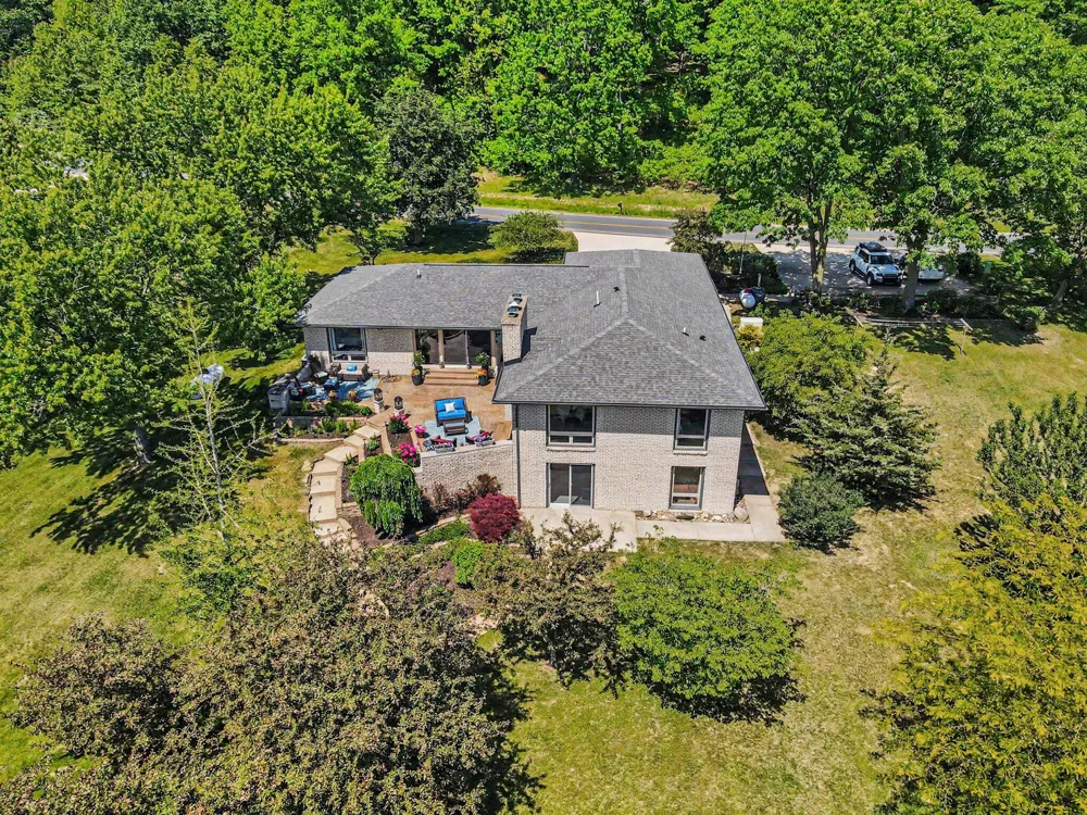 47233 CR 380 Columbia Township, MI 49056