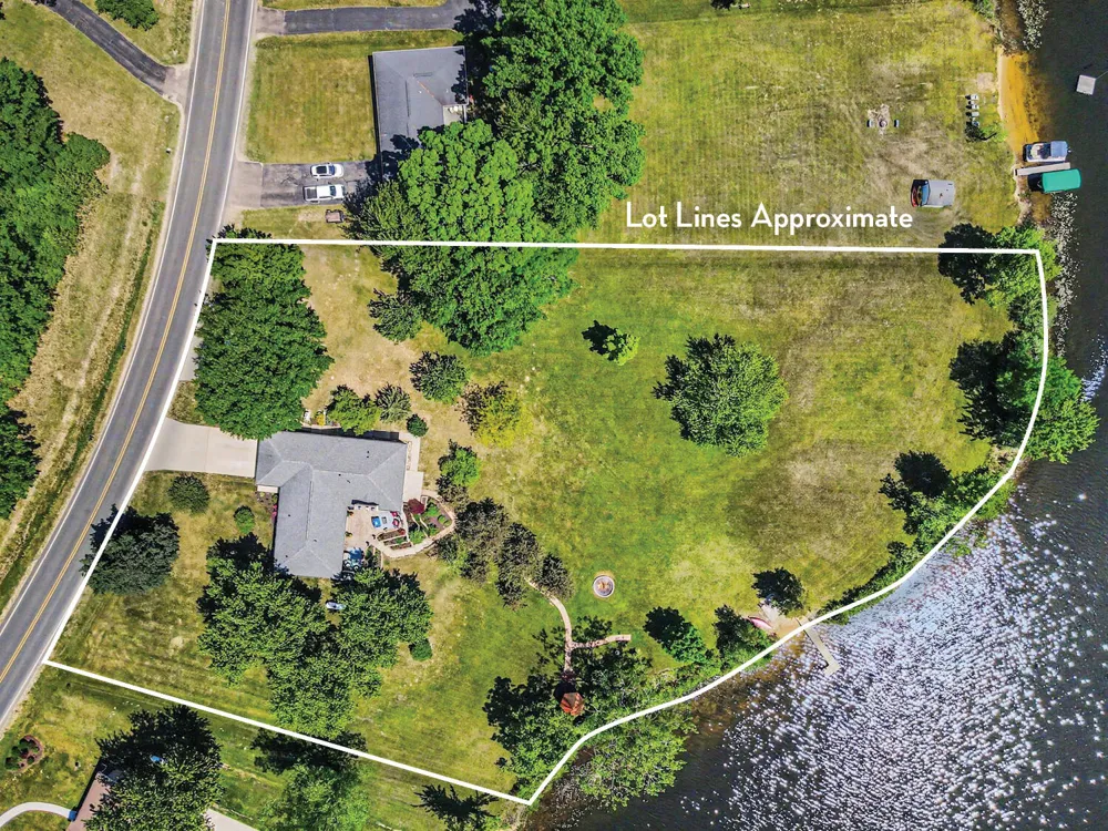 47233 CR 380 Columbia Township, MI 49056