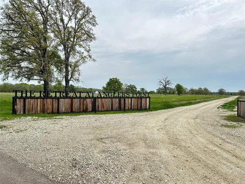 Anglers Point Drive