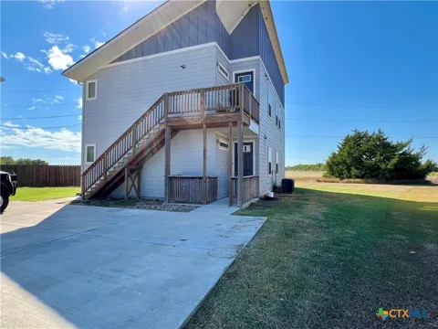 805 Hallie Cove