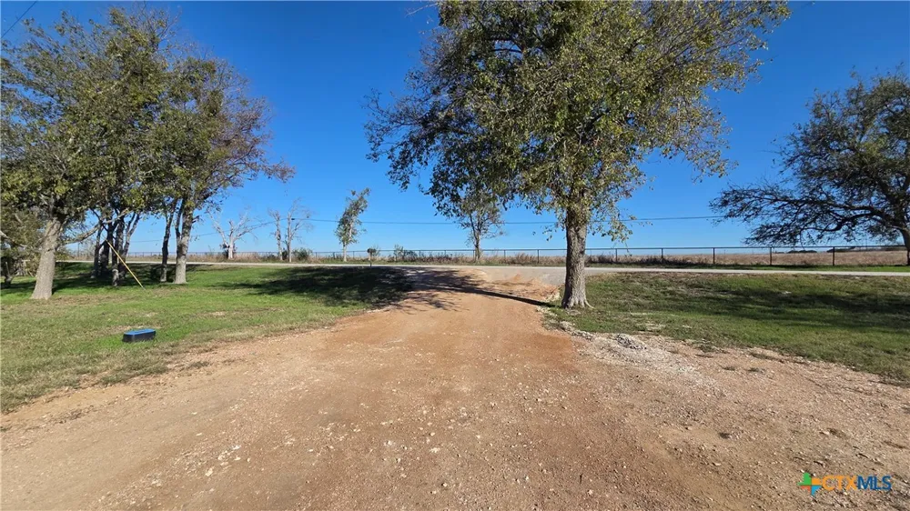 16580 Fm 2115 Salado, TX 76571
