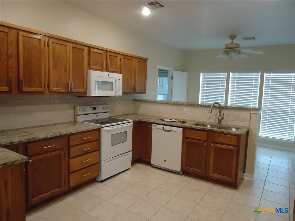 9630 Hunt Hill Road Rogers, TX 76569