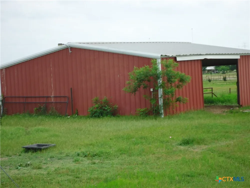 9630 Hunt Hill Road Rogers, TX 76569