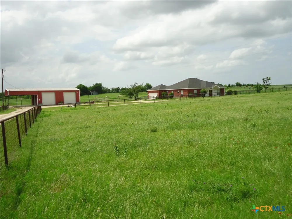 9630 Hunt Hill Road Rogers, TX 76569