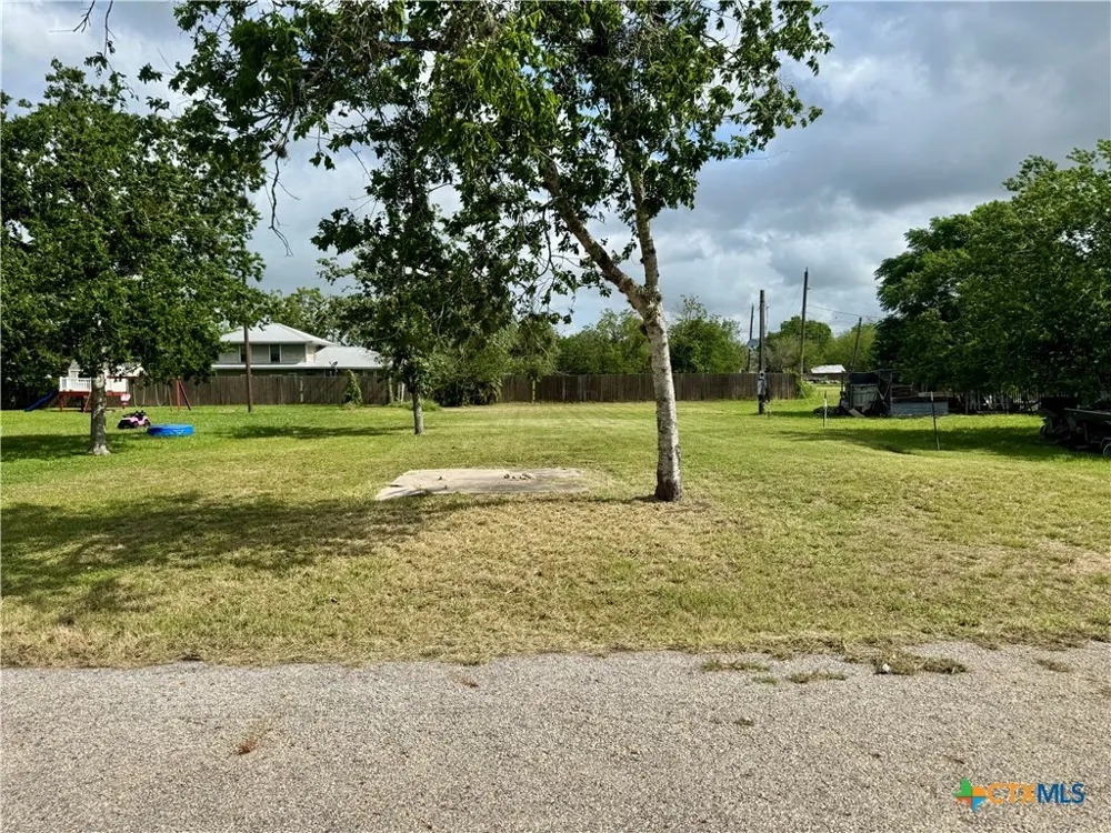 401 E Cleveland Street Cuero, TX 77954
