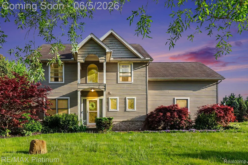 9731 Fountain Lane Handy Township, MI 48836