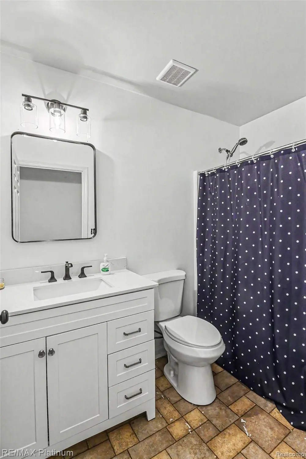 9731 Fountain Lane Handy Township, MI 48836