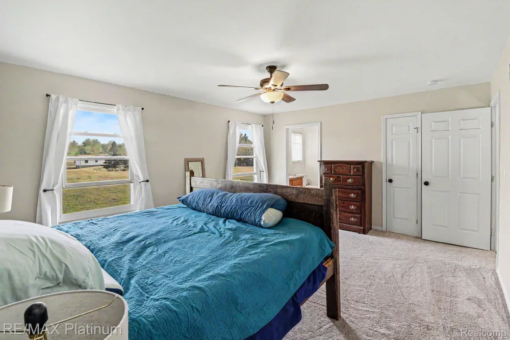 9731 Fountain Lane Handy Township, MI 48836