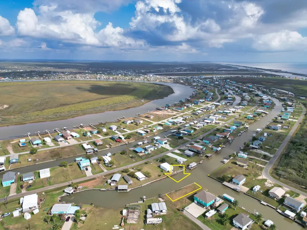 140 County Road 200 Sargent, TX 77414