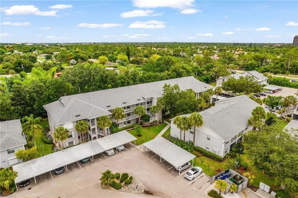 14461 LAKEWOOD TRACE COURT #103 Fort Myers, FL 33919