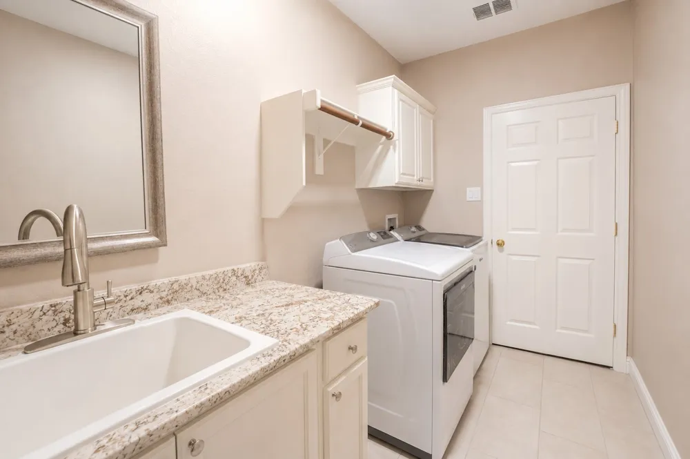 4453 Red Barn Drive Richardson, TX 75082