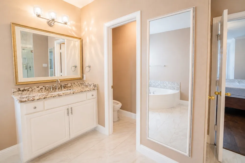 4453 Red Barn Drive Richardson, TX 75082