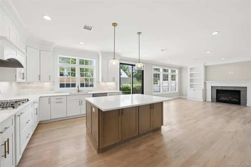 1750 Henry Road Merrick, NY 11566