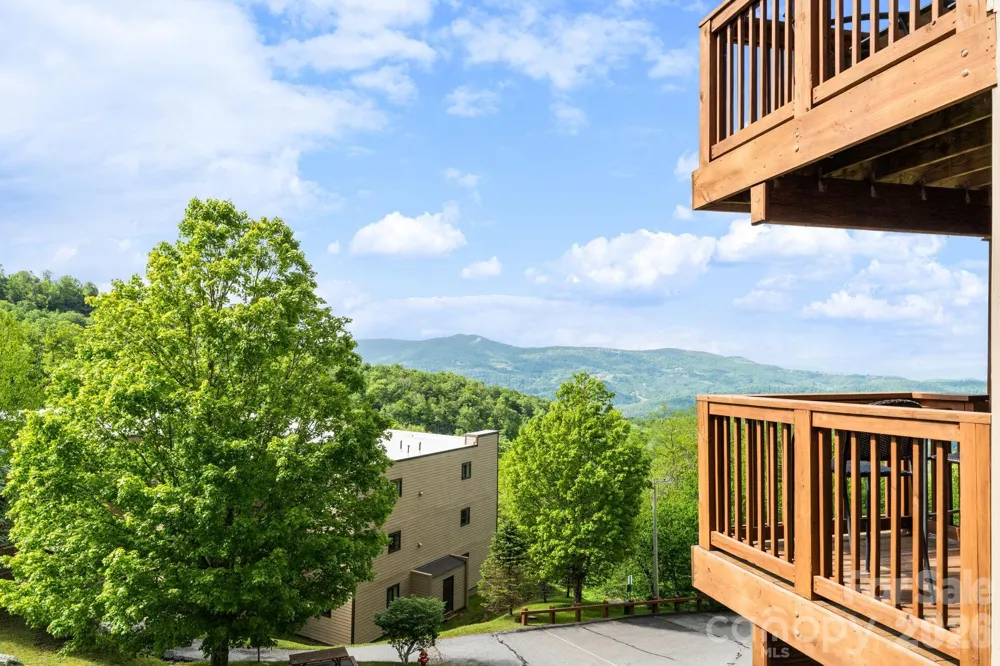 110 Sugar Ski Drive #10-401 Sugar Mountain, NC 28604