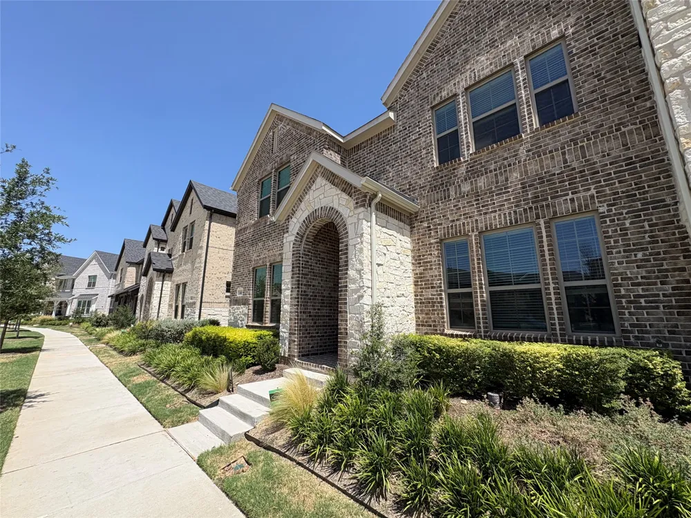 416 4th Street Argyle, TX 76226