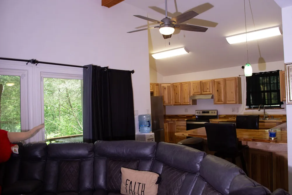 200 Arrowhead Drive Smithville, TX 78957