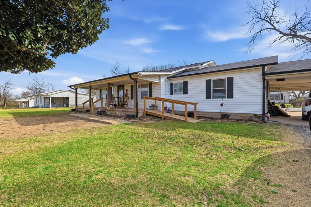 152 County Road 4310 Winnsboro, TX 75494