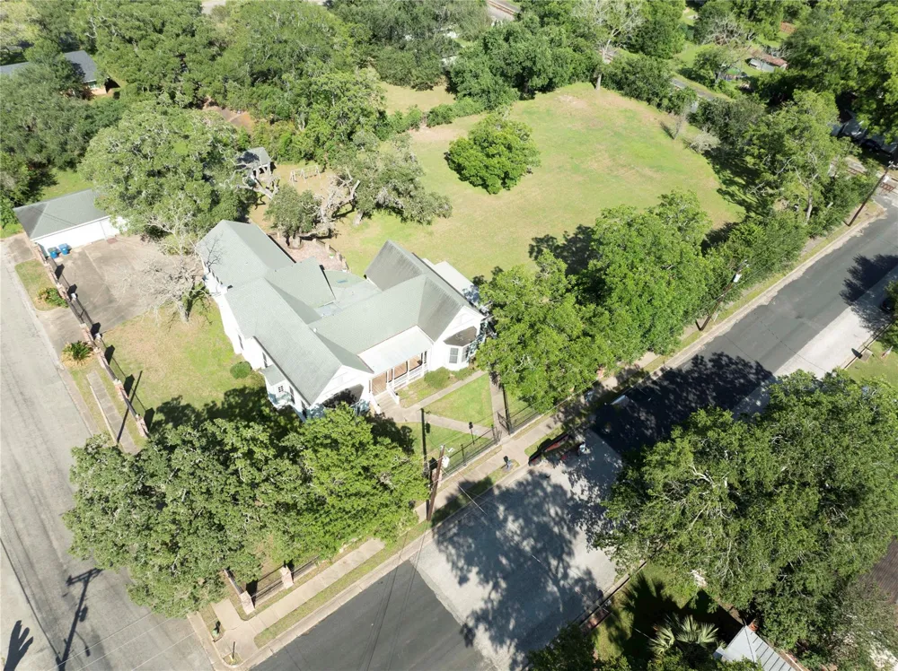 350 Madison Street La Grange, TX 78945