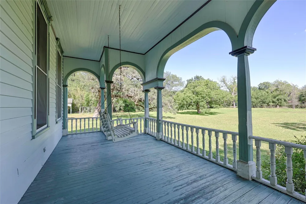350 Madison Street La Grange, TX 78945