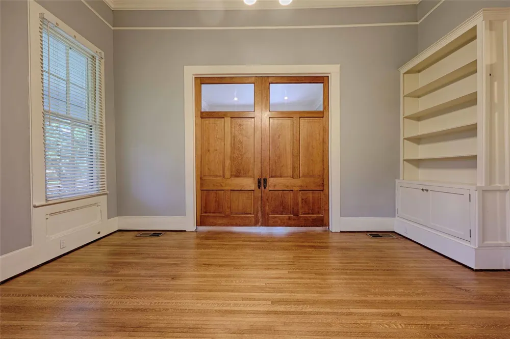 350 Madison Street La Grange, TX 78945