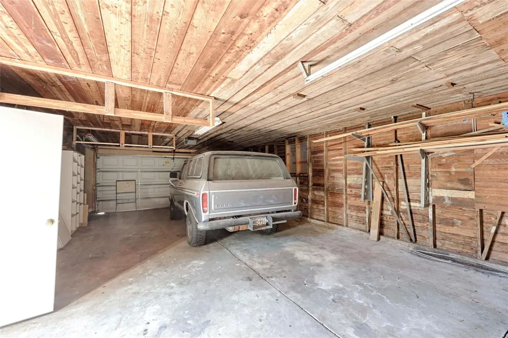 350 Madison Street La Grange, TX 78945