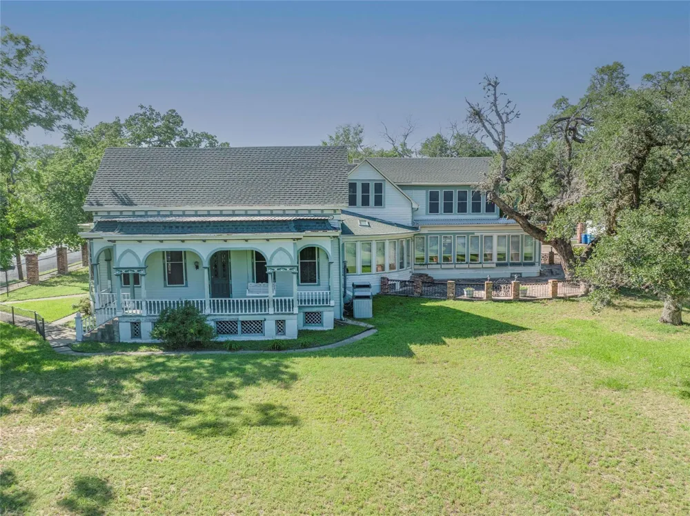 350 Madison Street La Grange, TX 78945