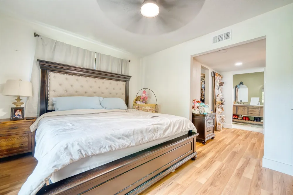 2218 Fm 563 Anahuac, TX 77514
