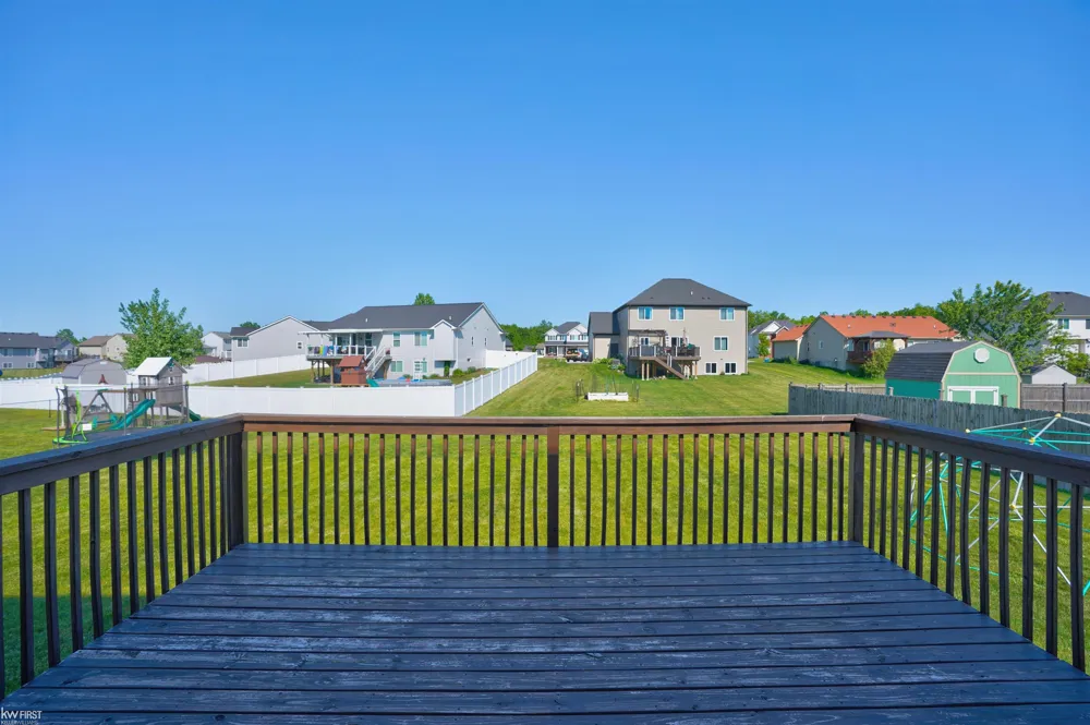 8101 Peninsula Circle Mundy Township, MI 48439