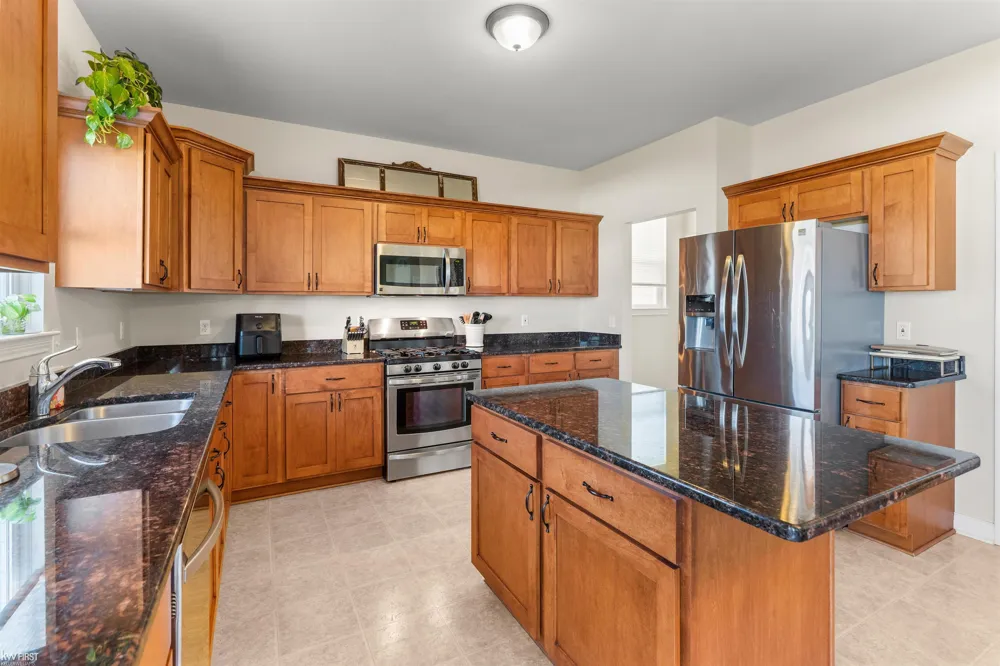 8101 Peninsula Circle Mundy Township, MI 48439
