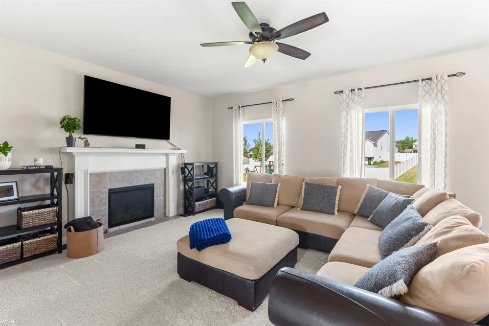 8101 Peninsula Circle Mundy Township, MI 48439