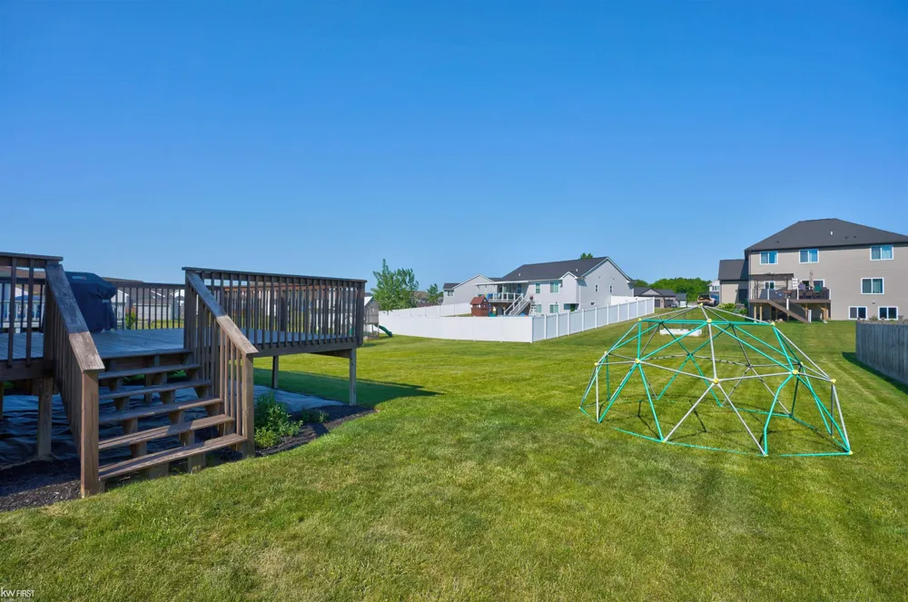 8101 Peninsula Circle Mundy Township, MI 48439