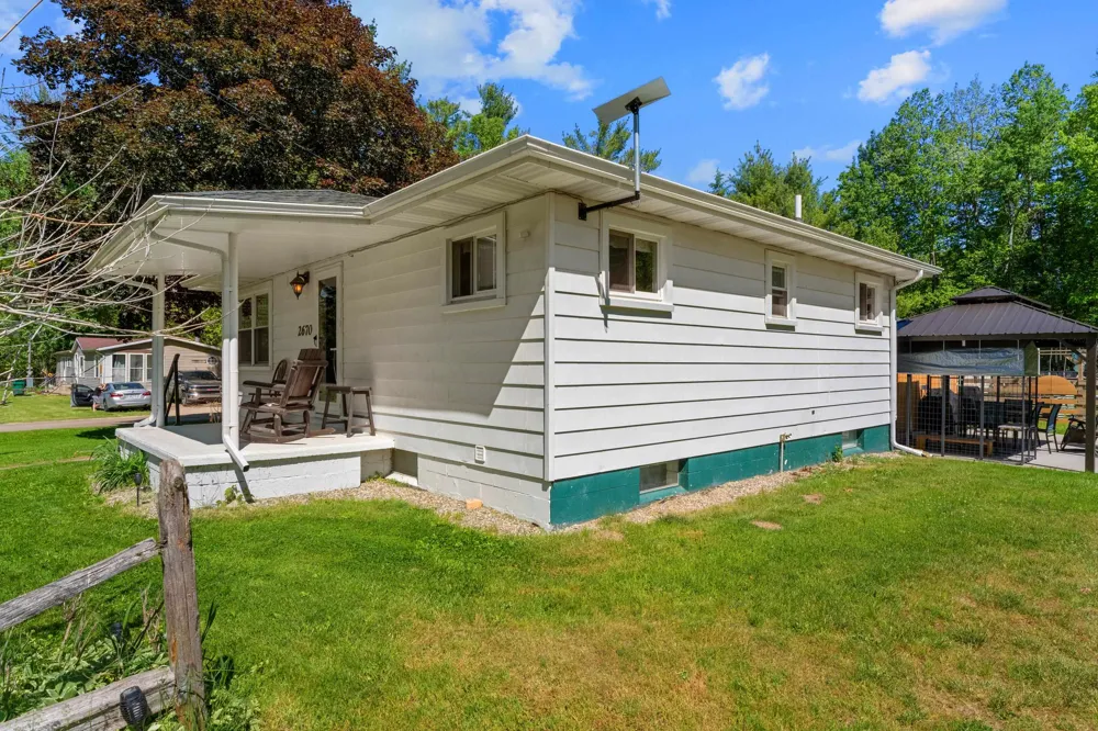 2670 Plainfield Road Plainfield Township, MI 48739