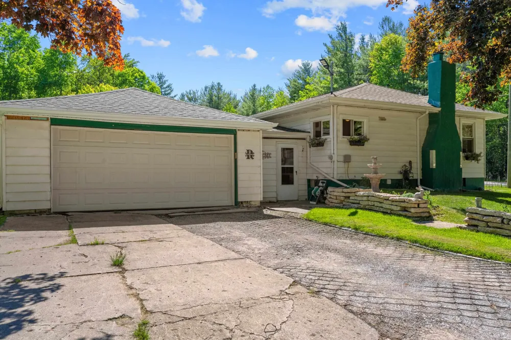 2670 Plainfield Road Plainfield Township, MI 48739