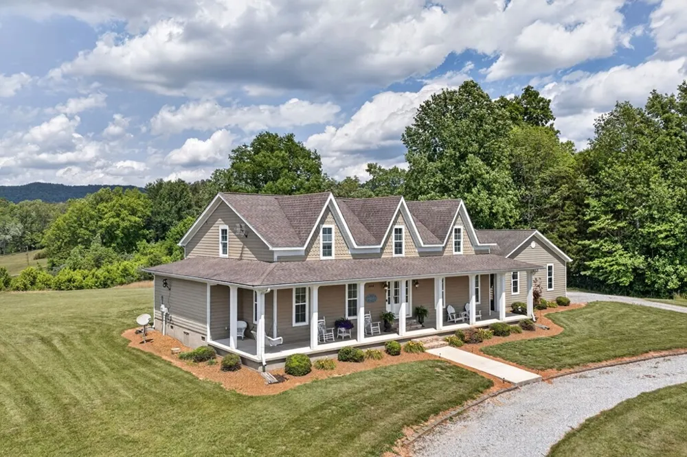 1444 Cherry Creek Rd Sparta, TN 38583