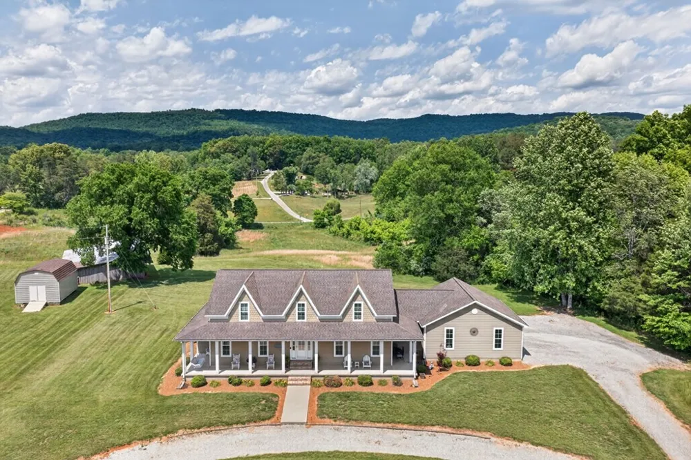 1444 Cherry Creek Rd Sparta, TN 38583