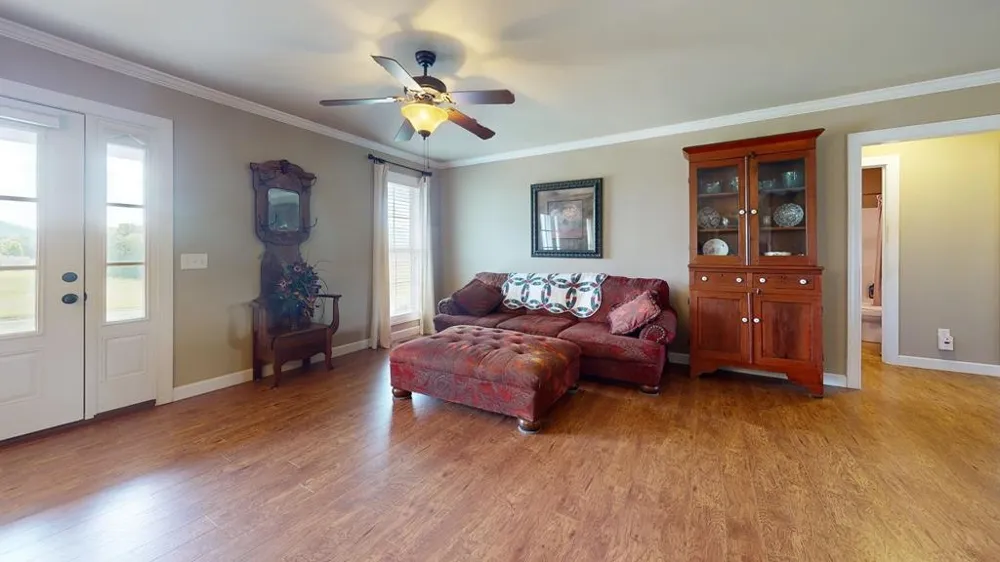 1444 Cherry Creek Rd Sparta, TN 38583