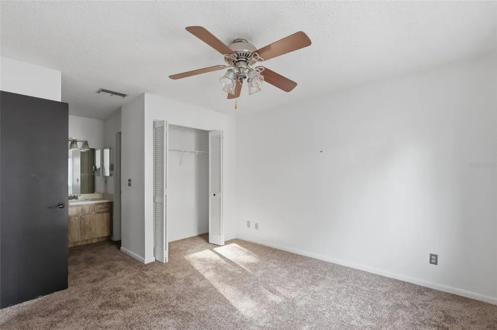 39132 COUNTY ROAD 54 #2216 Zephyrhills, FL 33542