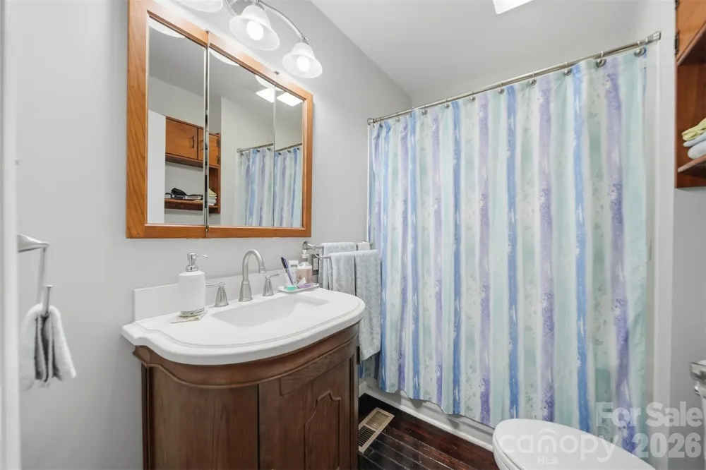 431 W 20th Street Newton, NC 28658