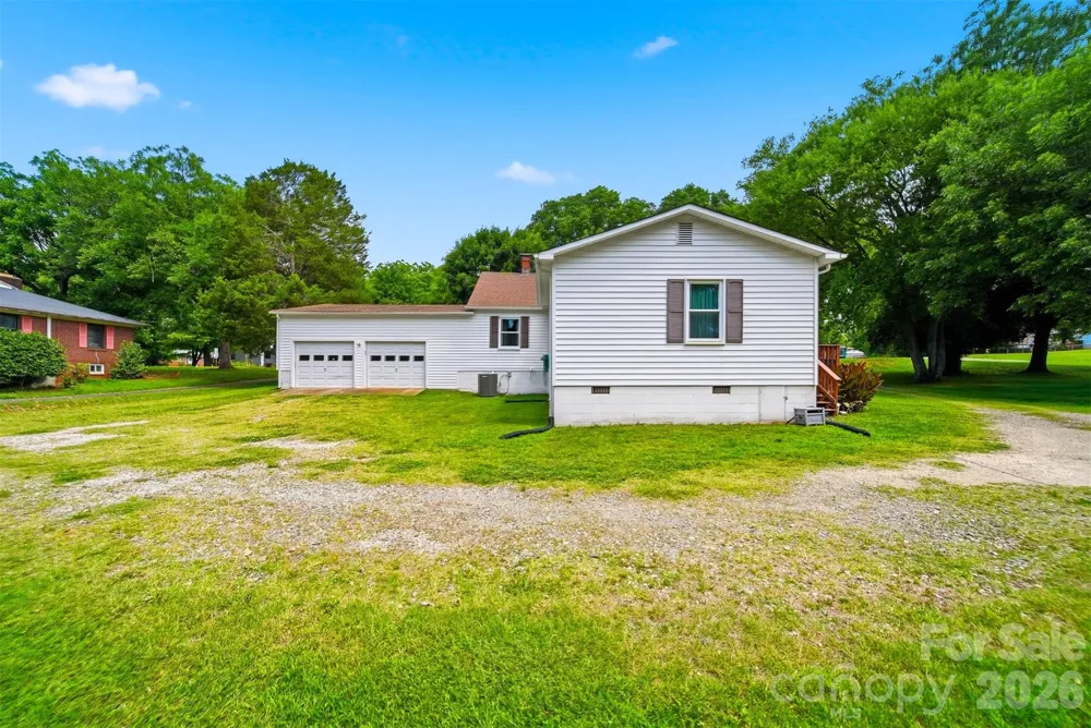 431 W 20th Street Newton, NC 28658