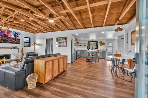 6597 Mesquite Springs