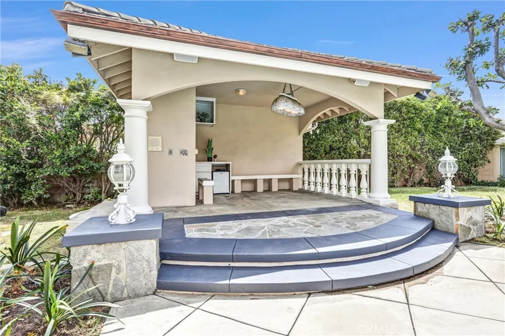 1410 S 10TH AVE Arcadia, CA 91006