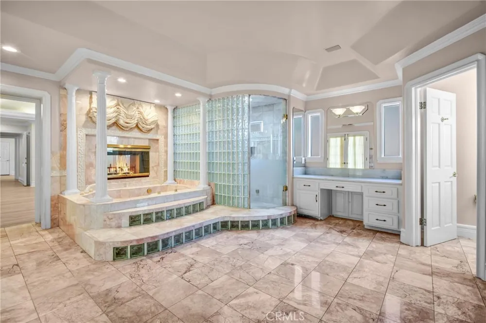 1410 S 10TH AVE Arcadia, CA 91006