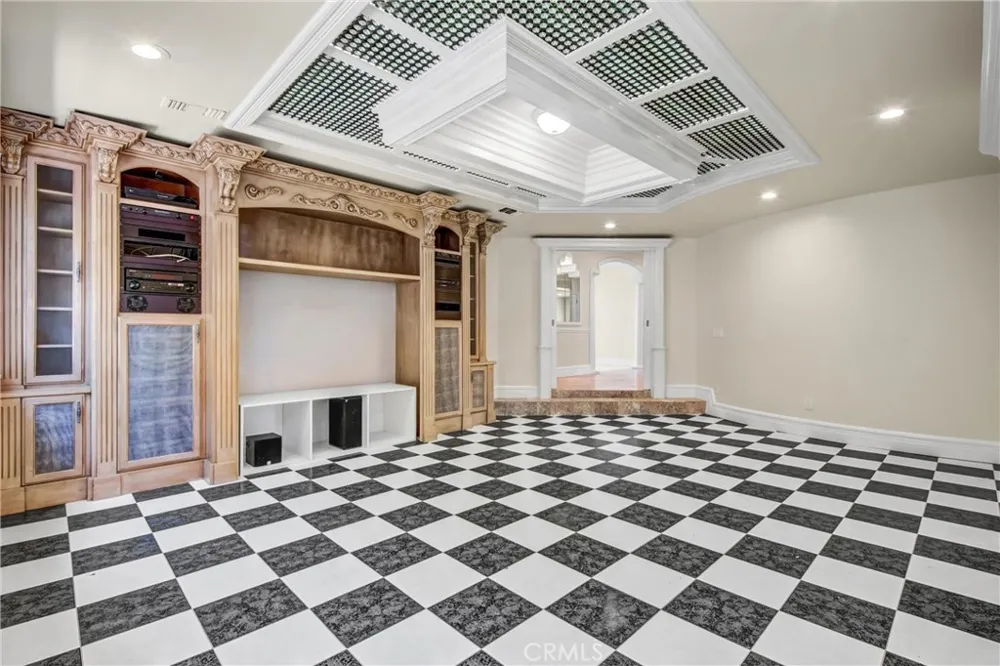 1410 S 10TH AVE Arcadia, CA 91006