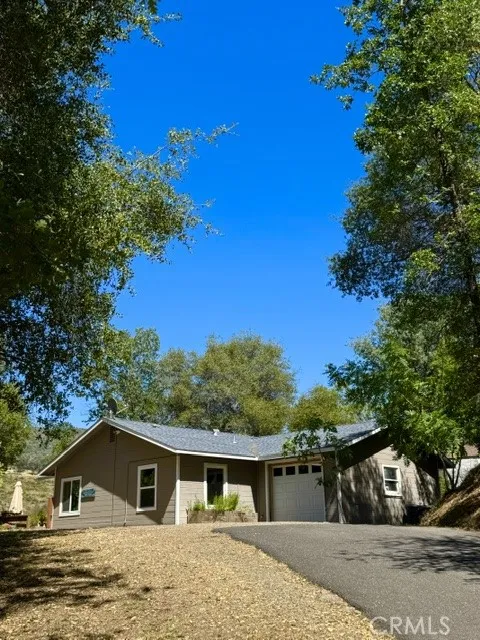 4973 State Highway 140 Mariposa, CA 95338