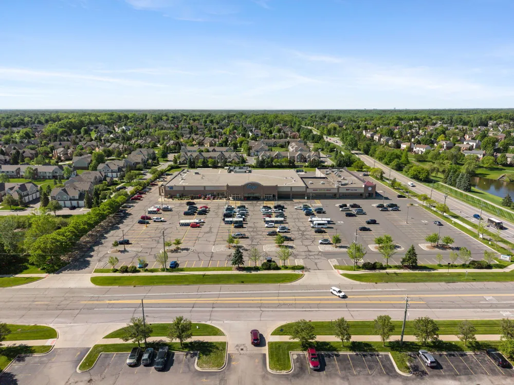 54661 Bellingham Drive Shelby, MI 48316
