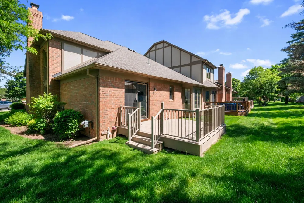 54661 Bellingham Drive Shelby, MI 48316