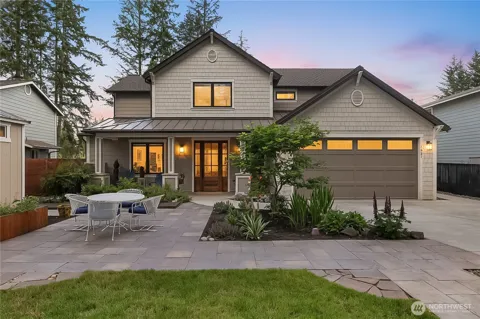 1061 E Ballantrae Drive