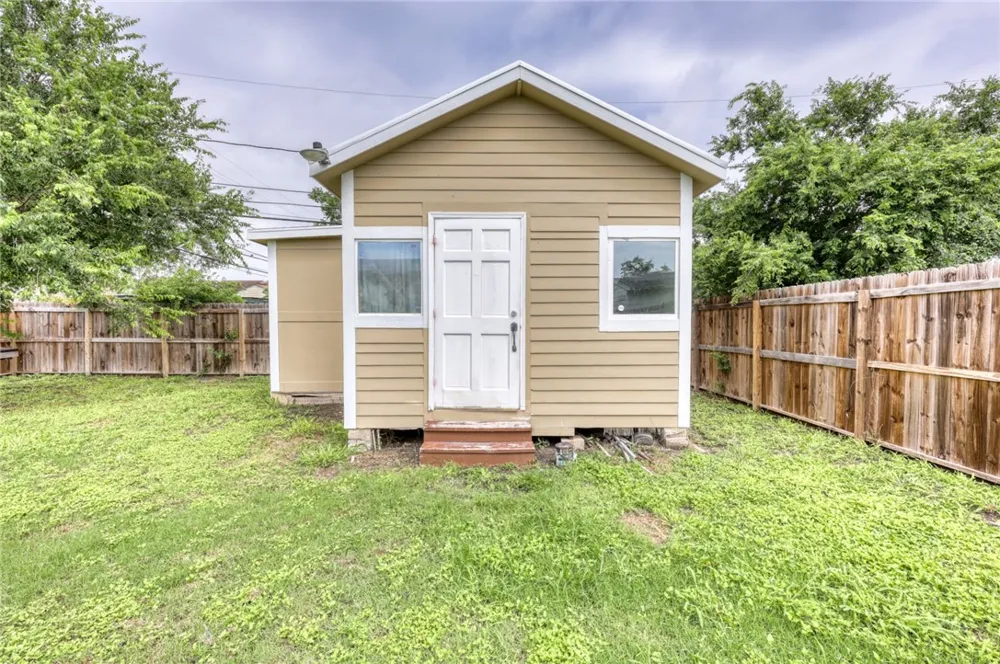2729 Elizabeth Street Corpus Christi, TX 78404